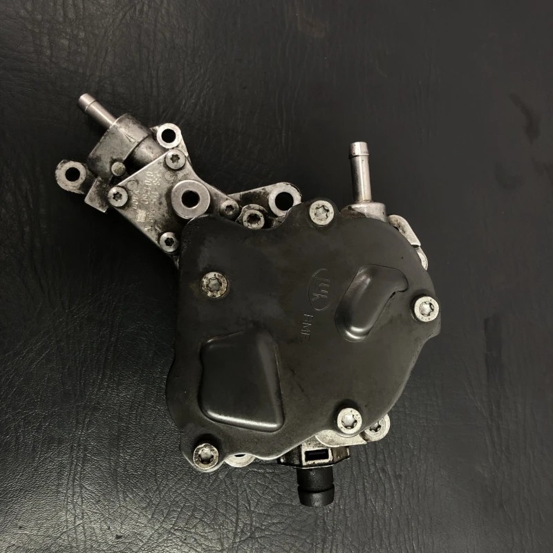 Pompa vaccum tandem motorina Volkswagen Passat B6 2008