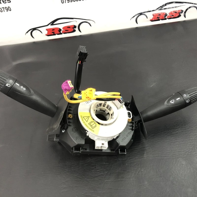 Spira volan cu manete / Fiat 500 Abarth 2009 / Audio si electronice