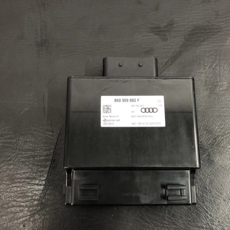Calculator baterie / Audi A6 C7 2016 / Audio si electronice