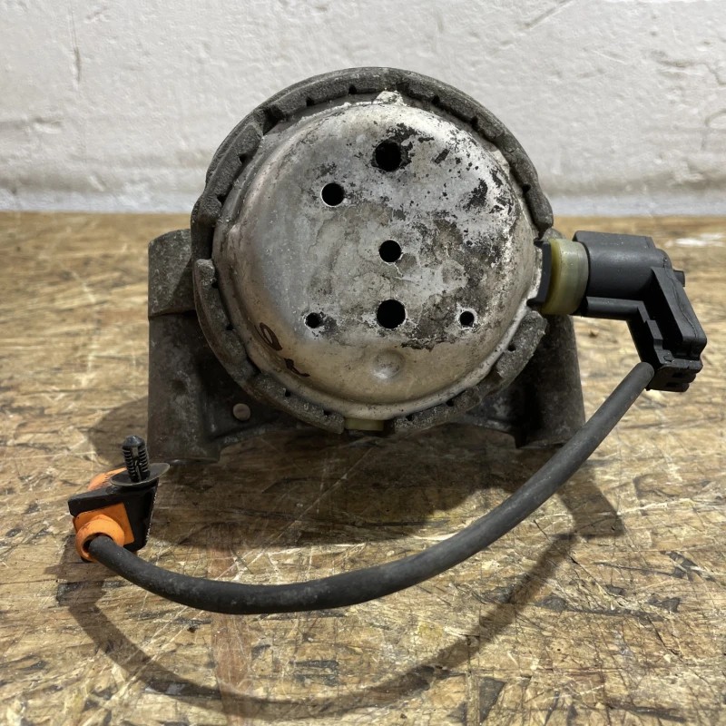 Tampon motor / Volkswagen Passat B6 2009 / Motor, racire si evacuare