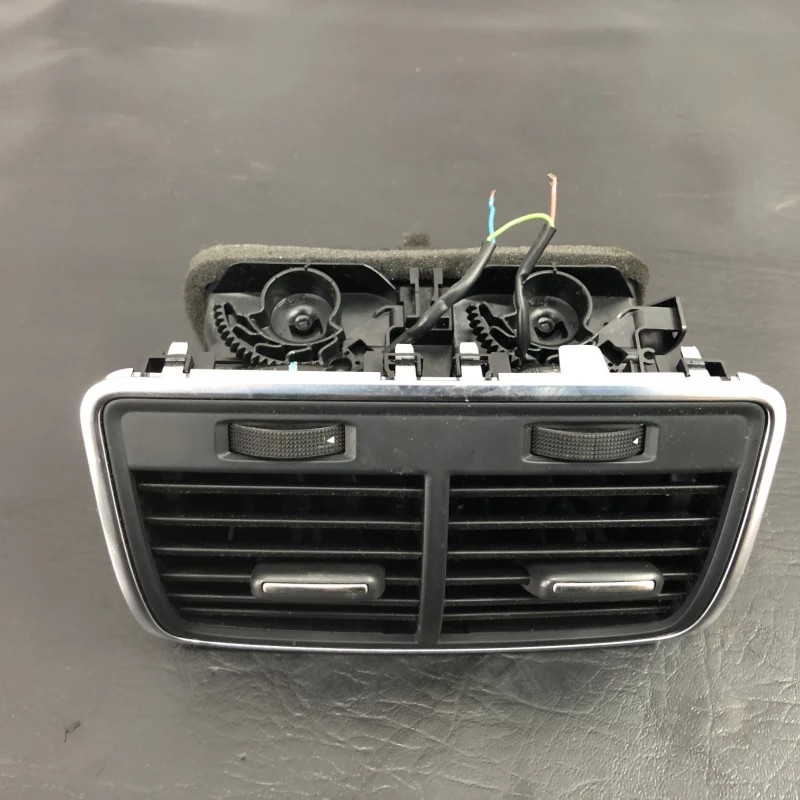 Grila ventilatie aer spate / Audi A6 C7 2016 / Interior