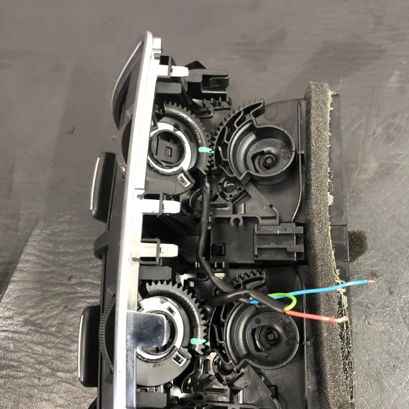 Grila ventilatie aer spate / Audi A6 C7 2016 / Interior