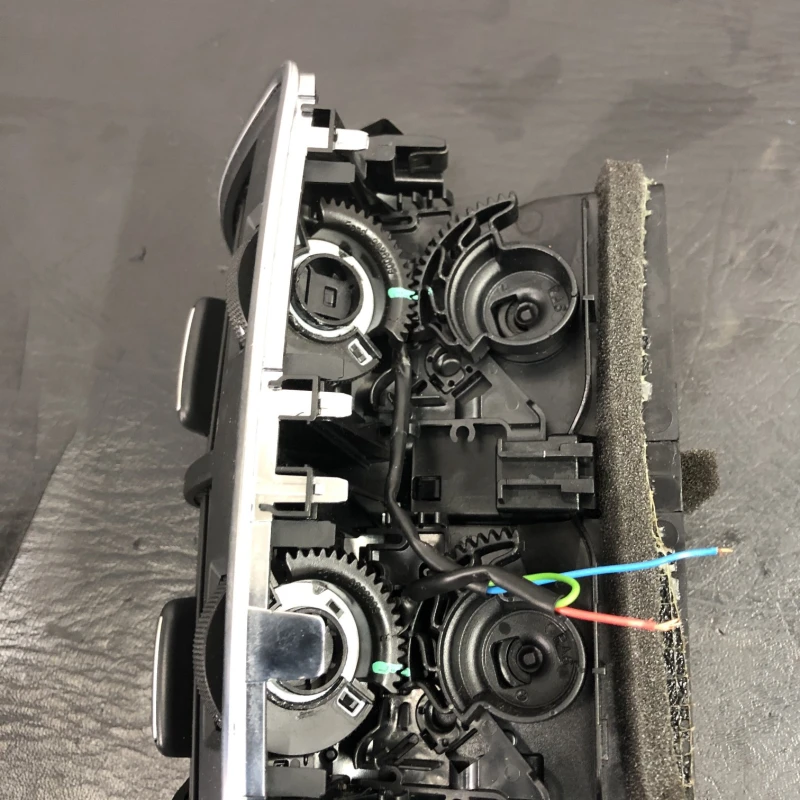 Grila ventilatie aer spate / Audi A6 C7 2016 / Interior