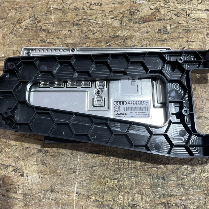 Amplificator audio / Audi A6 C7 2016 / Audio si electronice