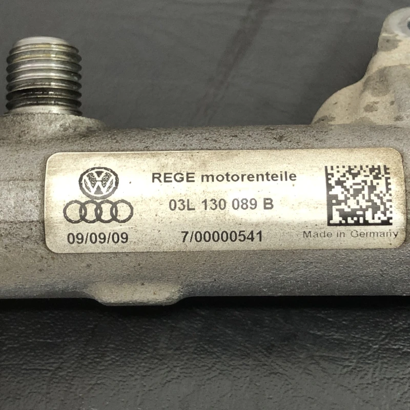 Rampa injectoare cu senzor / Volkswagen Polo 6R 2011 / Motor, racire si evacuare
