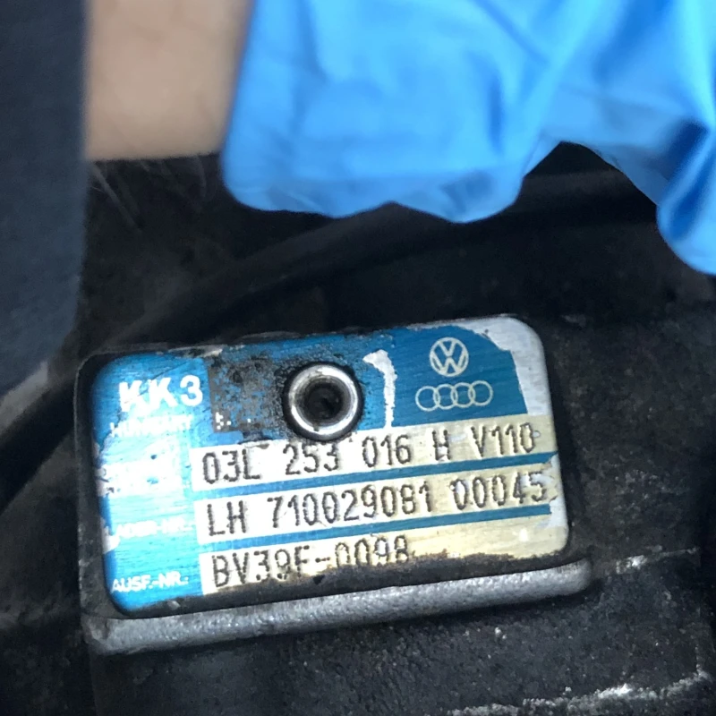 Turbosuflanta turbo turbina / Volkswagen Polo 6R 2011 / Motor, racire si evacuare
