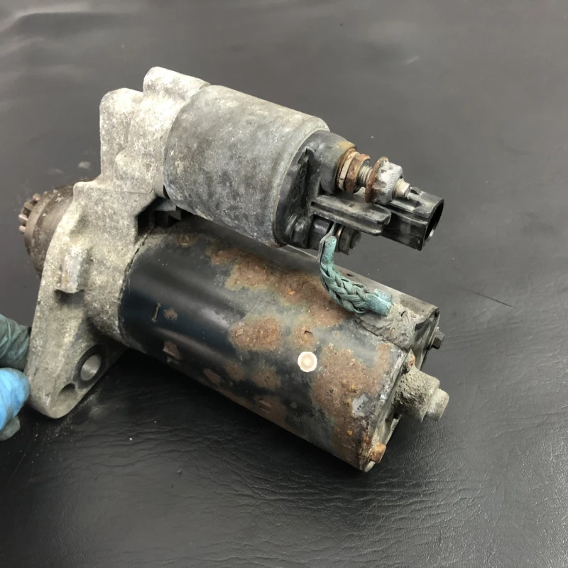 Electromotor demaror / Volkswagen Polo 6R 2011 / Motor, racire si evacuare