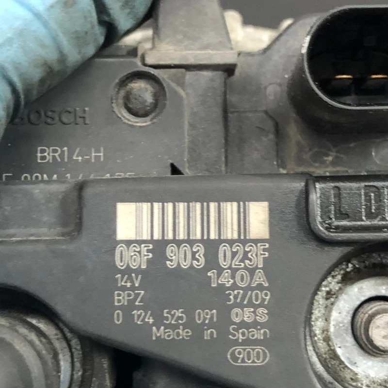 Alternator / Volkswagen Polo 6R 2011 / Motor, racire si evacuare