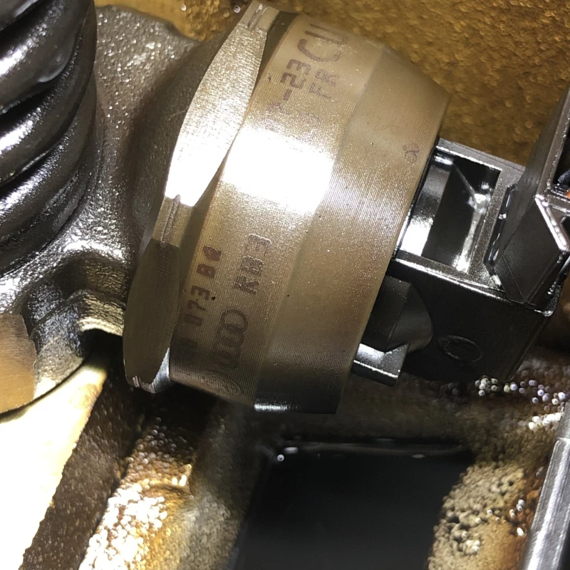 Injector / Volkswagen Touran 1T 2008 / Motor, racire si evacuare