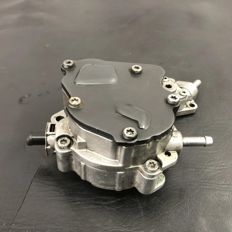 Pompa vaccum tandem motorina / Volkswagen Touran 1T 2008 / Motor, racire si evacuare
