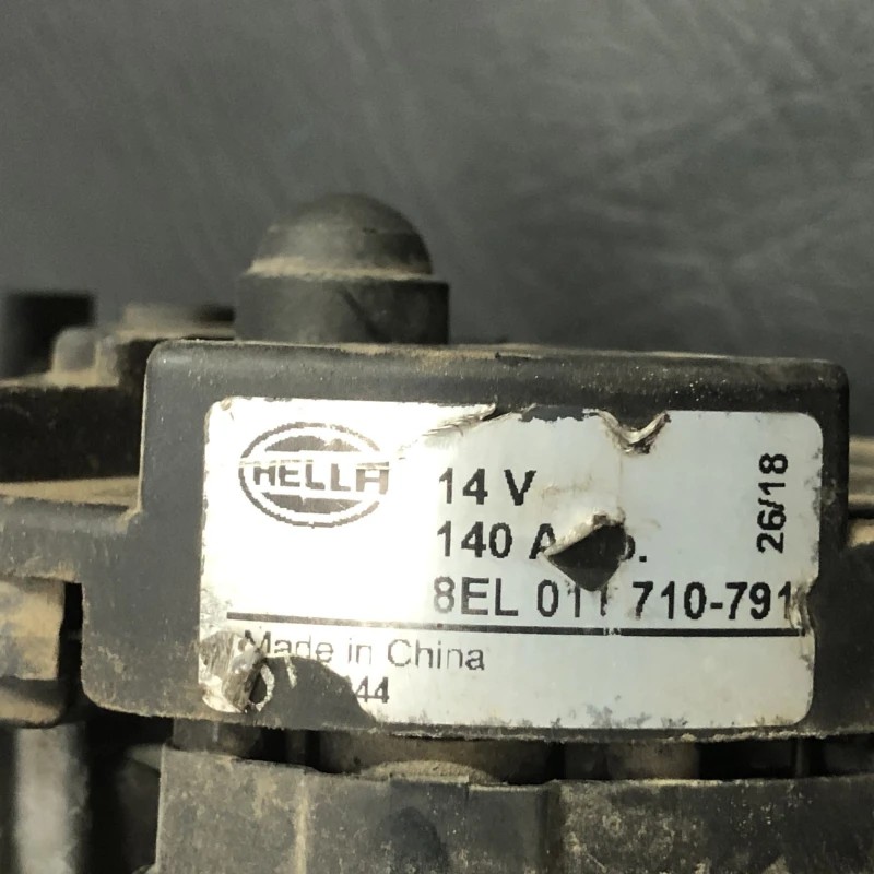 Alternator / Volkswagen Touran 1T 2008 / Motor, racire si evacuare
