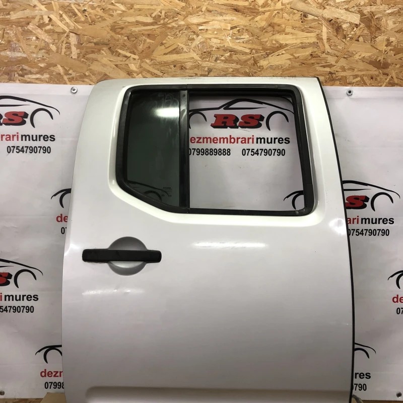 Usa dreapta spate / Nissan Navara D40 2011 / Caroserie, oglinzi si faruri