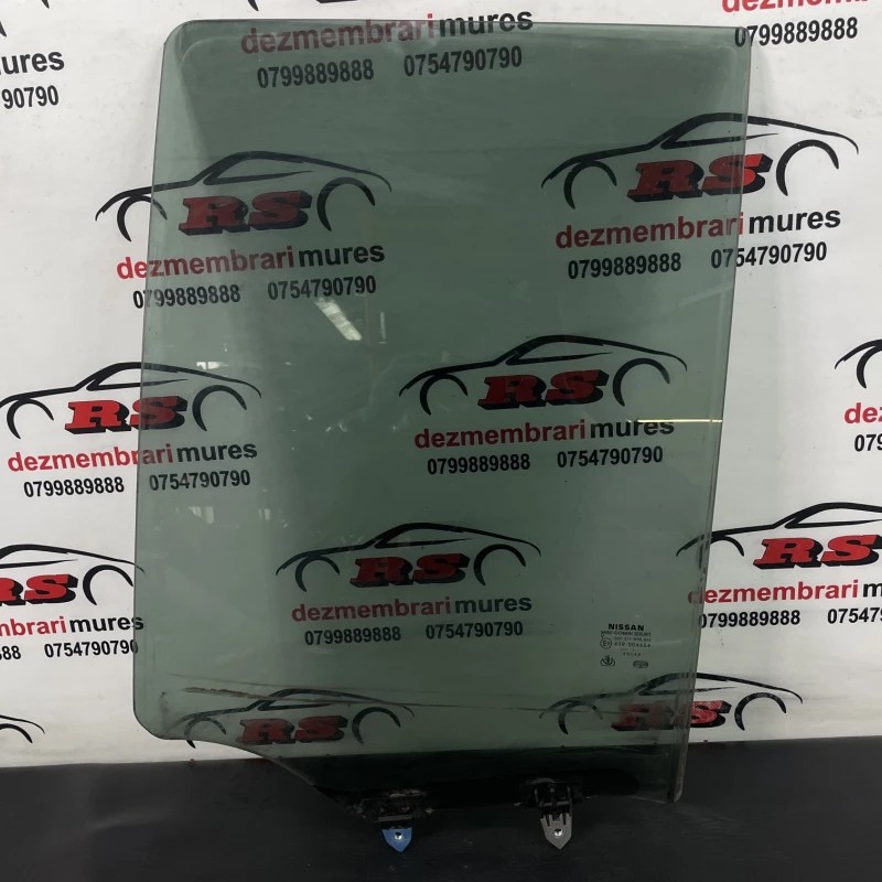 Usa stanga spate / Nissan Navara D40 2011 / Caroserie, oglinzi si faruri