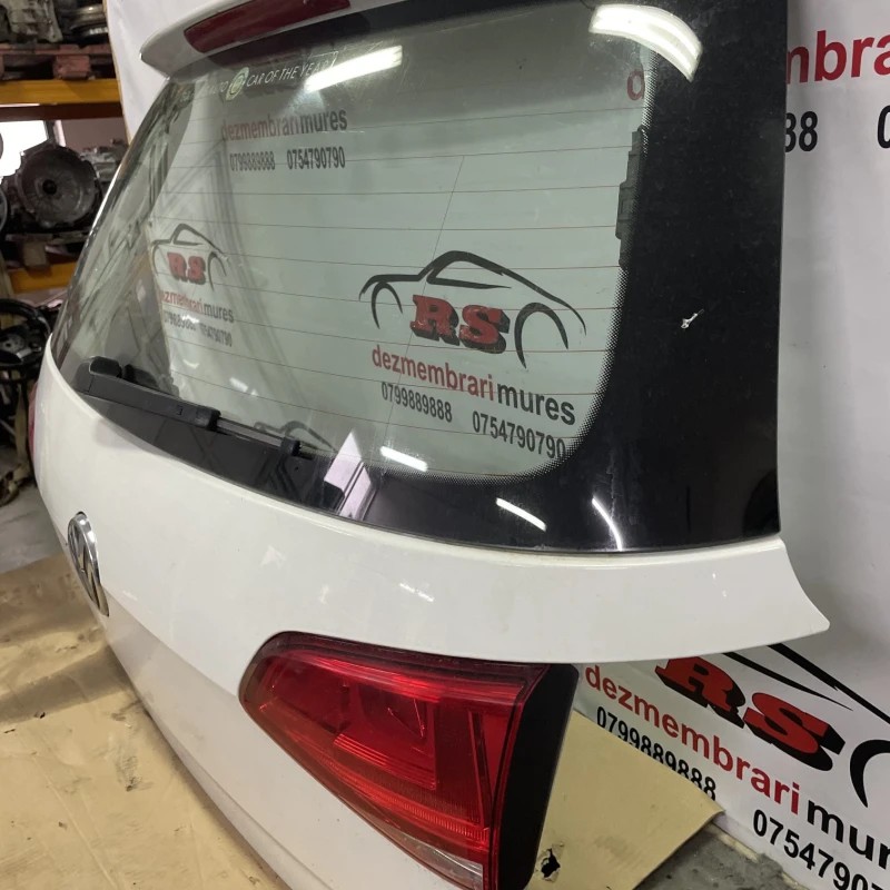Haion / Volkswagen Golf MK7 2014 / Caroserie, oglinzi si faruri
