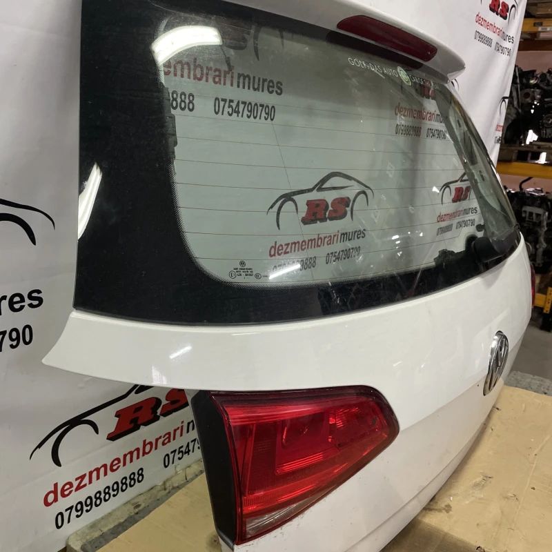 Haion / Volkswagen Golf MK7 2014 / Caroserie, oglinzi si faruri