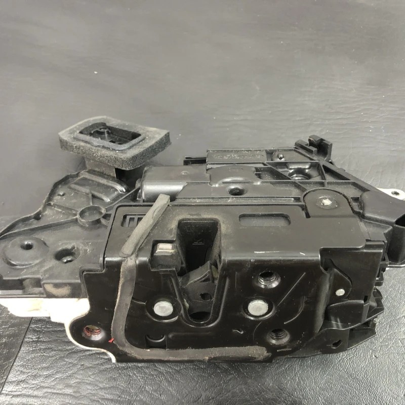 Iala broasca usa stanga fata / Volkswagen Golf MK7 2014 / Caroserie, oglinzi si faruri