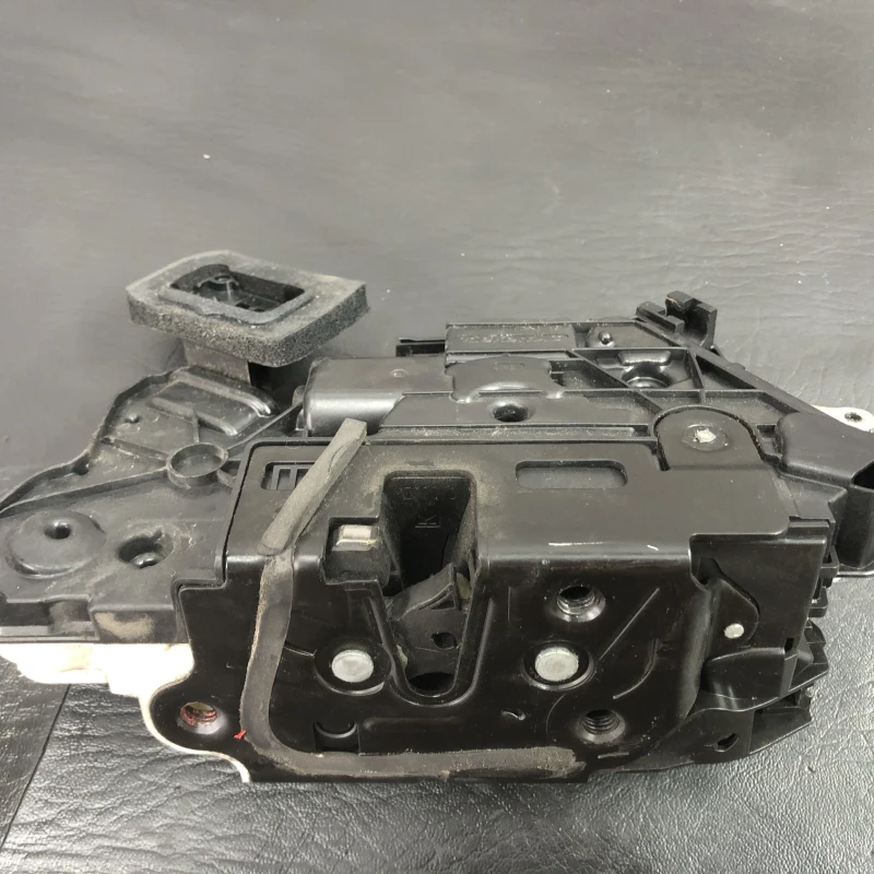 Iala broasca usa stanga fata / Volkswagen Golf MK7 2014 / Caroserie, oglinzi si faruri