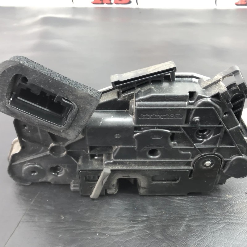 Iala broasca usa stanga fata / Volkswagen Golf MK7 2014 / Caroserie, oglinzi si faruri