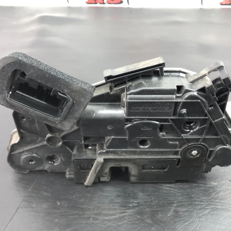 Iala broasca usa stanga fata / Volkswagen Golf MK7 2014 / Caroserie, oglinzi si faruri