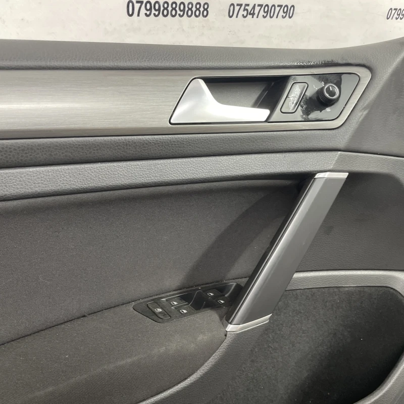 Panou tapiterie usa stanga fata / Volkswagen Golf MK7 2014 / Interior