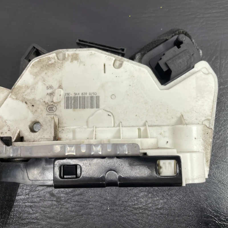 Iala broasca usa stanga spate Volkswagen 