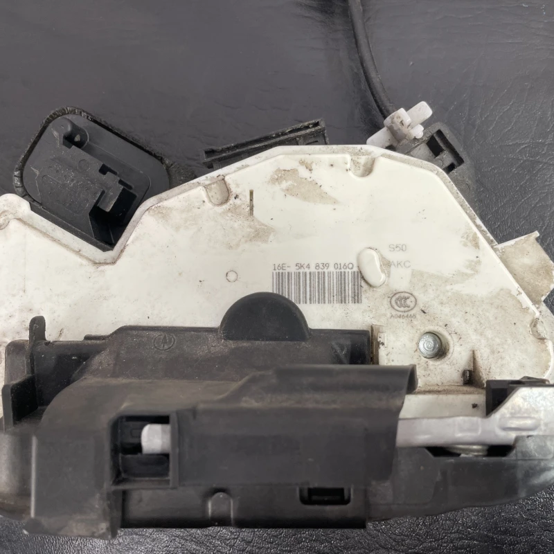 Iala broasca usa dreapta spate Volkswagen 