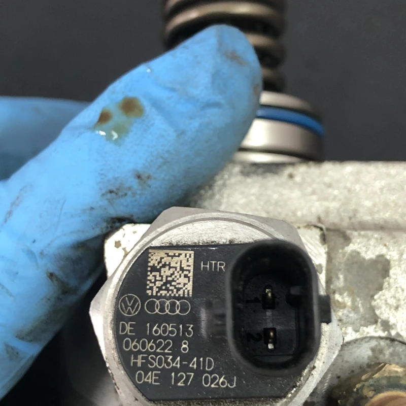 Pompa de injectie inalte / Volkswagen Golf MK7 2014 / Motor, racire si evacuare
