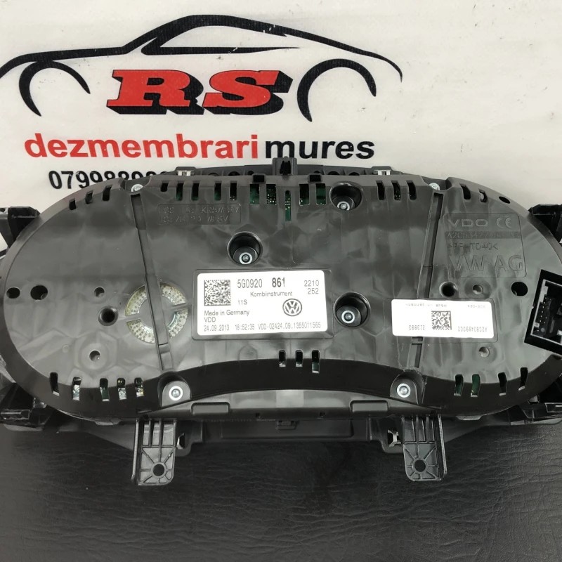 Ceas bord / Volkswagen Golf MK7 2014 / Audio si electronice