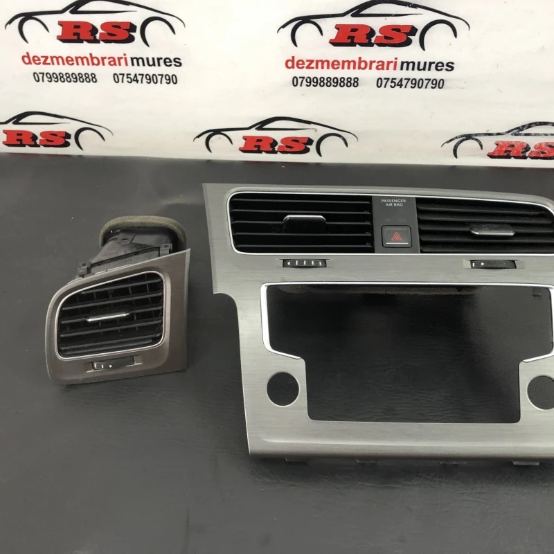 Grila aer bord trim bord / Volkswagen Golf MK7 2014 / Interior