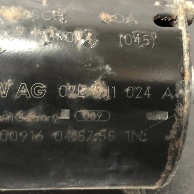 Electromotor demaror / Volkswagen Passat B6 2010 / Motor, racire si evacuare