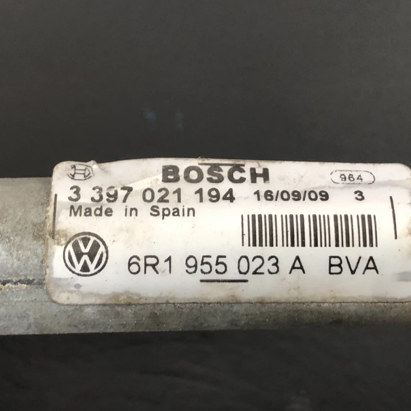 Ansamblu stergatoare cu motoras / Volkswagen Polo 6R 2011 / Caroserie, oglinzi si faruri