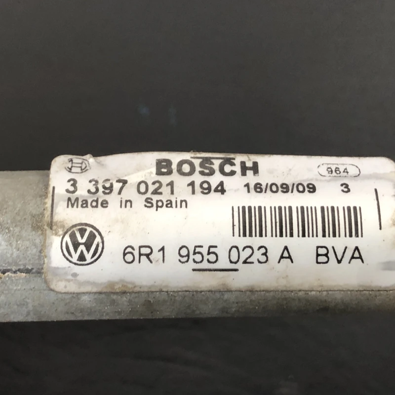 Ansamblu stergatoare cu motoras / Volkswagen Polo 6R 2011 / Caroserie, oglinzi si faruri