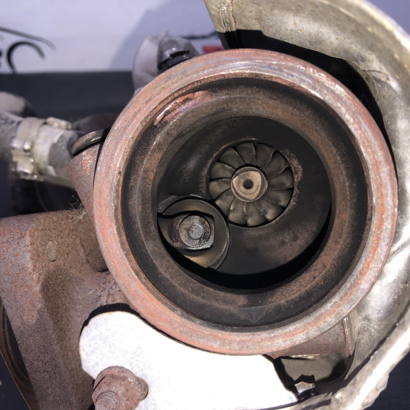 Turbosuflanta turbo turbina / Opel Corsa D 2015 / Motor, racire si evacuare
