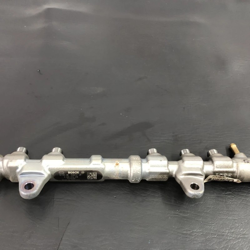 Rampa injectoare cu senzor Opel Corsa D 2015