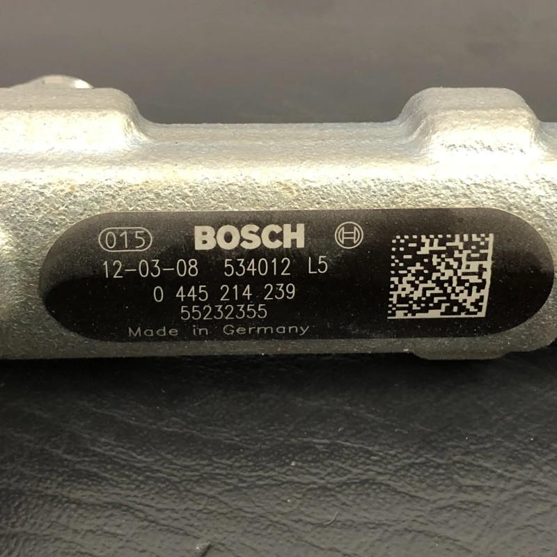 Rampa injectoare cu senzor / Opel Corsa D 2015 / Motor, racire si evacuare