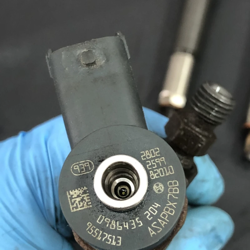 Injector / Opel Corsa D 2015 / Motor, racire si evacuare
