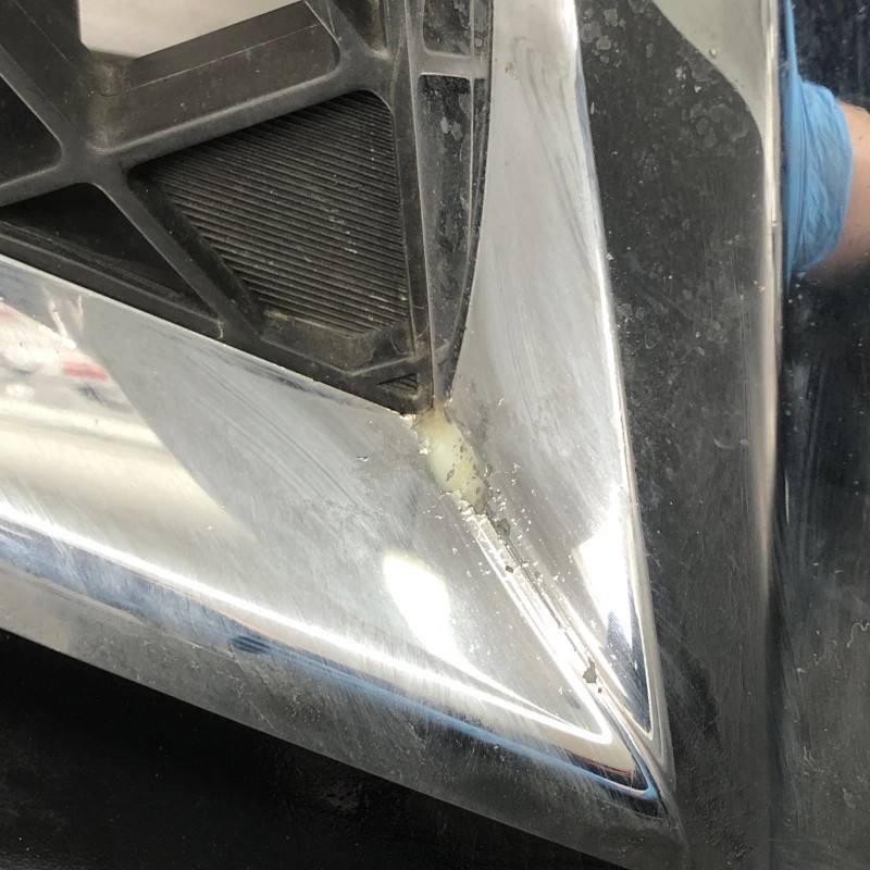 Grila radiator cu emblema / Nissan Navara D40 2011 / Caroserie, oglinzi si faruri