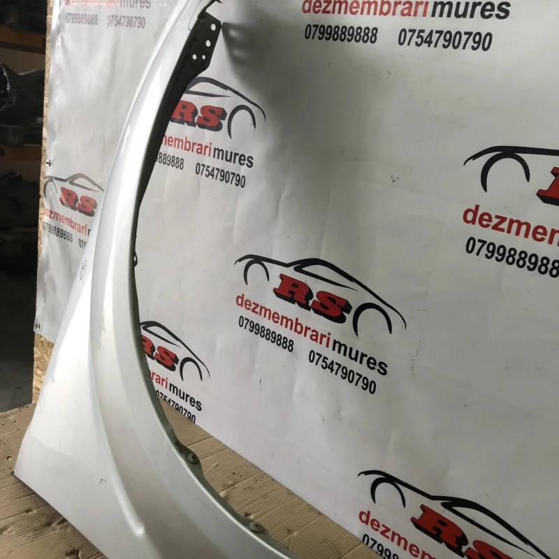 Aripa dreapta fata / Nissan Navara D40 2011 / Caroserie, oglinzi si faruri