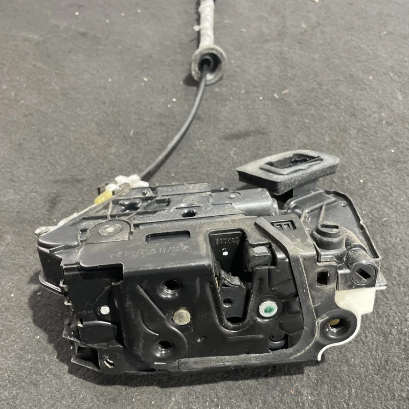 Iala broasca usa dreapta spate / Volkswagen Polo 6R 2011 / Caroserie, oglinzi si faruri