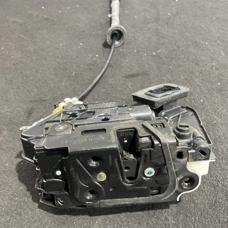 Iala broasca usa dreapta spate / Volkswagen Polo 6R 2011 / Caroserie, oglinzi si faruri