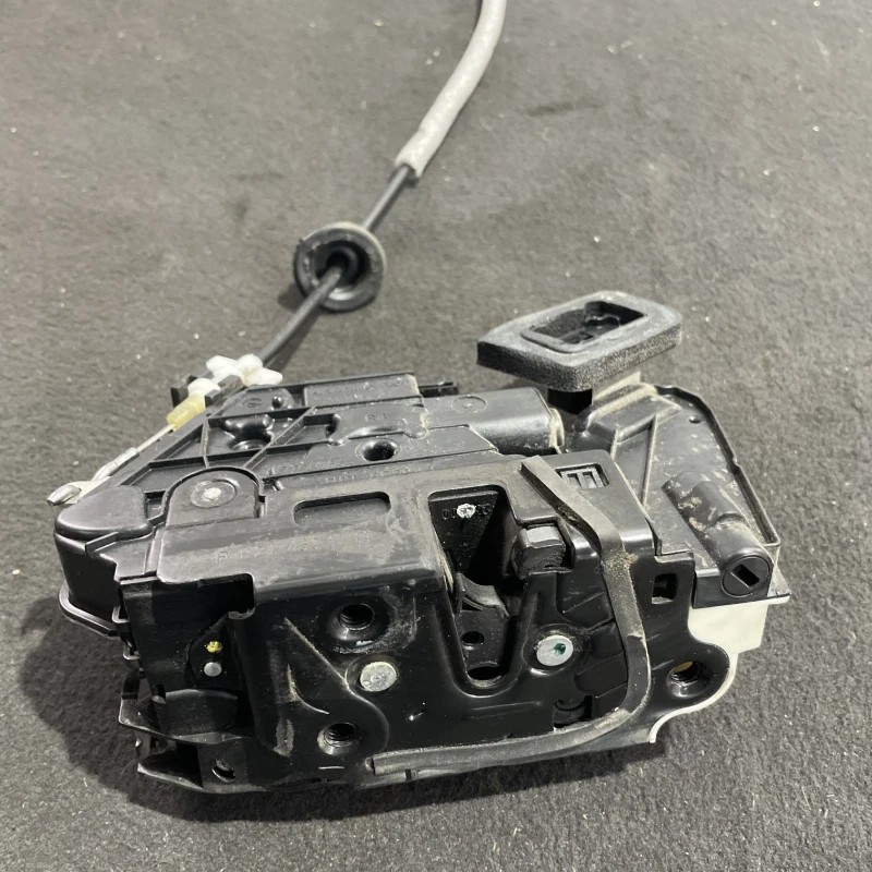 Iala broasca usa dreapta fata / Volkswagen Polo 6R 2011 / Caroserie, oglinzi si faruri