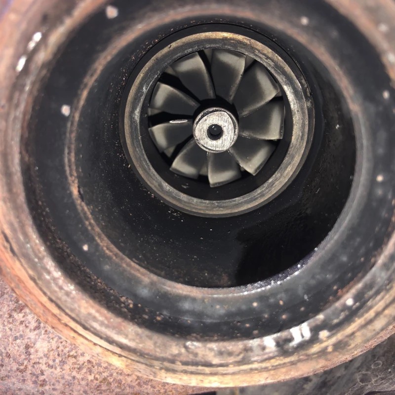 Turbosuflanta turbo turbina / Volkswagen Golf MK6 2012 / Motor, racire si evacuare