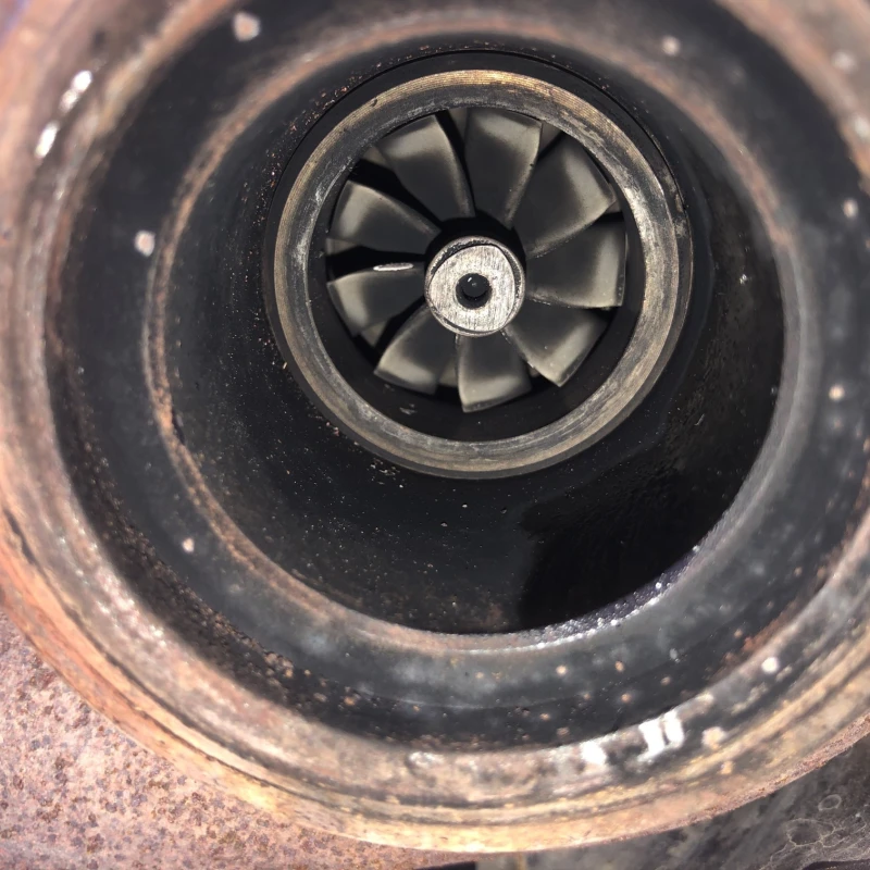 Turbosuflanta turbo turbina / Volkswagen Golf MK6 2012 / Motor, racire si evacuare