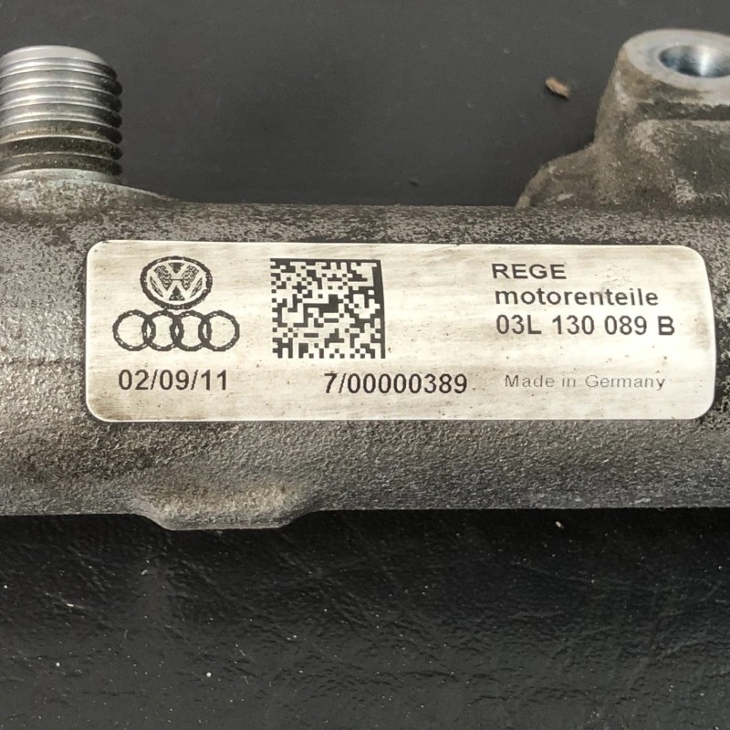 Rampa injectoare cu senzor / Volkswagen Golf MK6 2012 / Motor, racire si evacuare