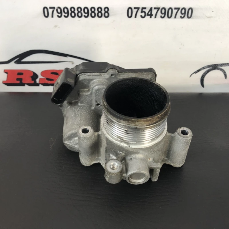 Clapeta de acceleratie / Volkswagen Passat B7 2011 / Motor, racire si evacuare