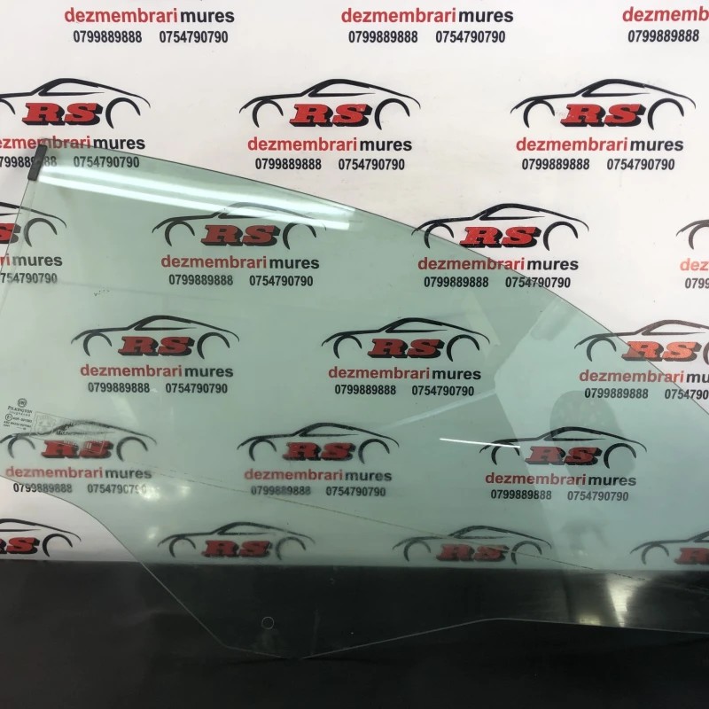 Geam dreapta fata Fiat 500 Abarth 2009