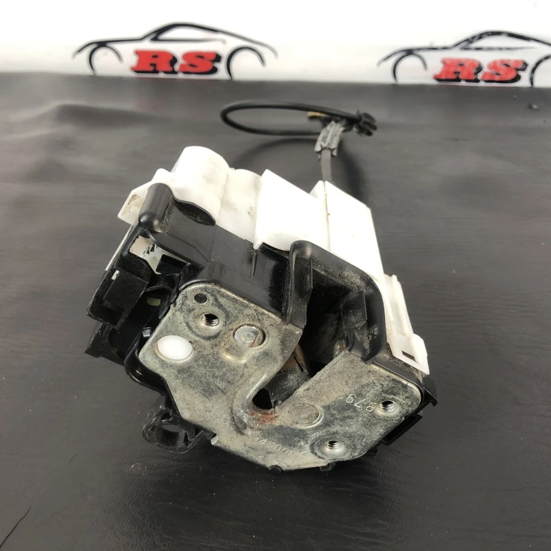 Iala broasca usa dreapta fata / Fiat 500 Abarth 2009 / Caroserie, oglinzi si faruri
