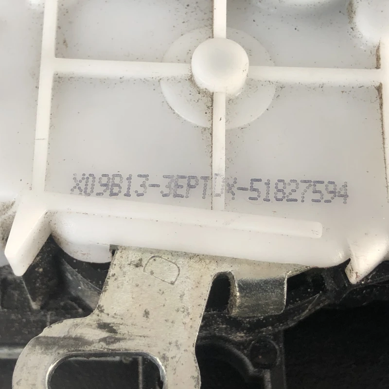 Iala broasca usa dreapta fata / Fiat 500 Abarth 2009 / Caroserie, oglinzi si faruri