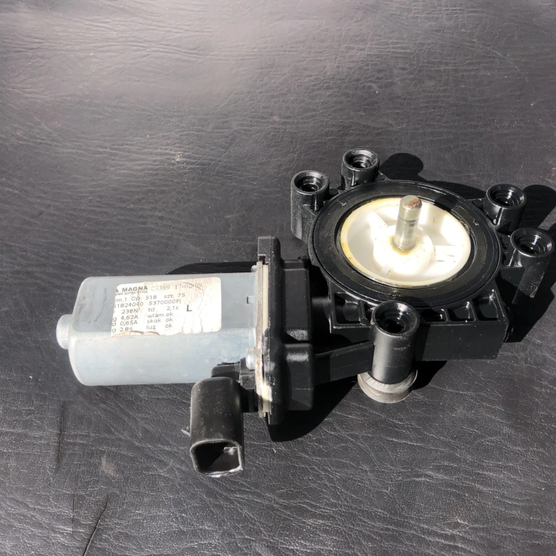 Motoras geam stanga fata Fiat 