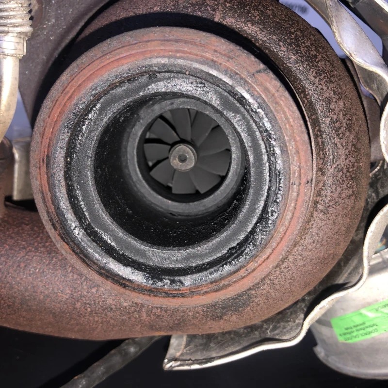 Turbosuflanta turbo turbina / Audi A3 8P 2011 / Motor, racire si evacuare